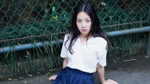 卖女孩红烧肉招牌拆除